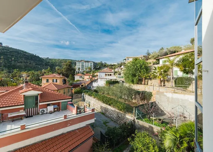 Casa Acqua Marina - 1 Min From The Sea, Wi-Fi & Air Conditioning, Sea View Balcony