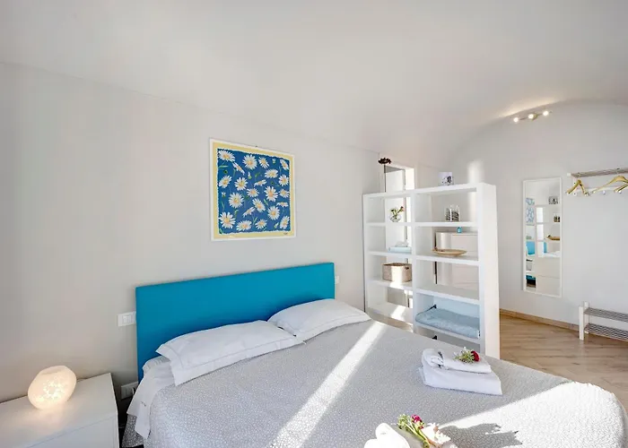 Old City Apartment Seaview