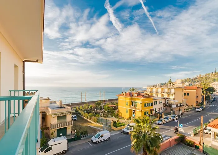 Casa Acqua Marina - 1 Min From The Sea, Wi-Fi & Air Conditioning, Sea View Balcony